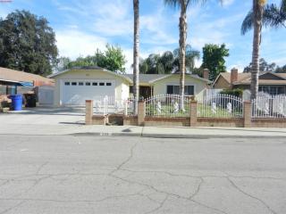 719 Fairfax Ln, Pomona, CA 91766-5365