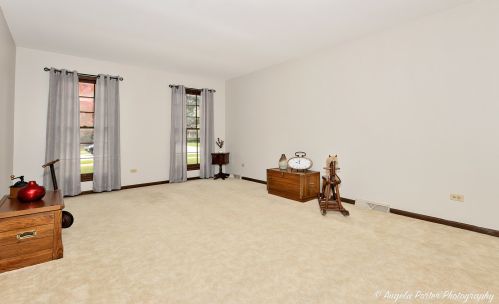 950 King Richards Ct, Bannockburn IL  60015-2627 exterior