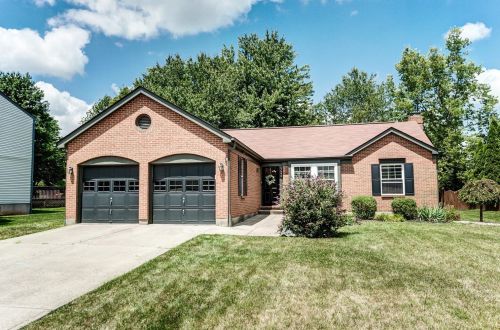 7990 Bearcreek Dr, Cincinnati, OH 45249-1252