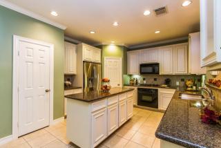 310 Bremond St, Houston TX  77006-1620 exterior