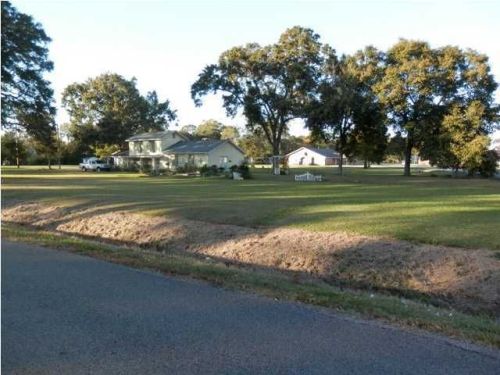9 12th St, Kaplan, LA 70548