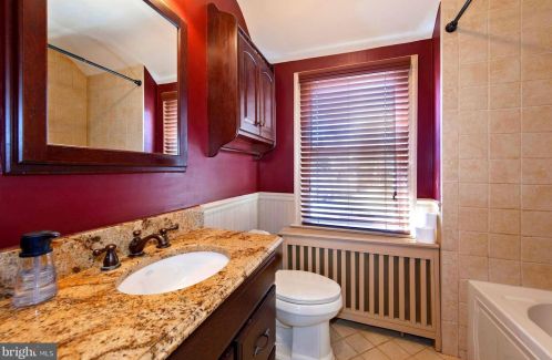 10211 Sutherland Rd, Silver Spring MD 20901-2236 exterior