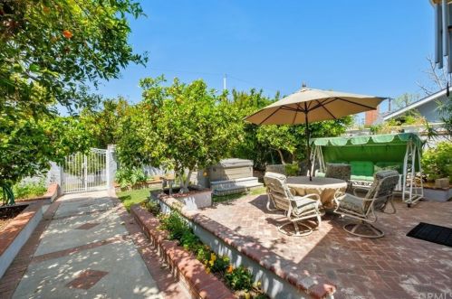 11682 Kensington Rd, Los Alamitos, CA 90720-4040