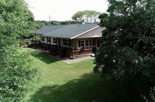11054 Wine Hill Rd, Steeleville, IL 62288-2902