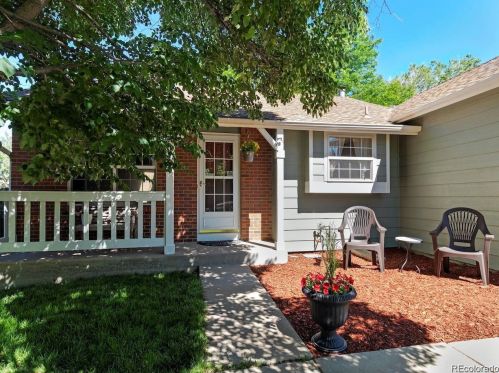 19159 Nassau Dr, Denver CO  80013-5127 exterior