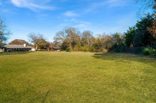 324 Shady Brk Ln, Cedar Hill TX 75104-4791 exterior