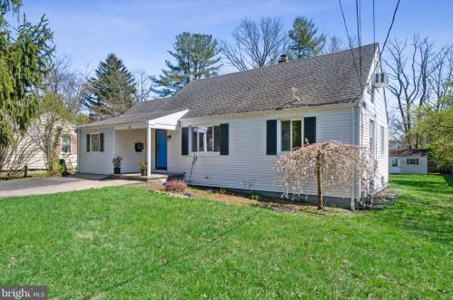 13 Dorann Ave, Princeton NJ  08540-3905 exterior