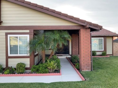 844 Driftwood Ave, Rialto, CA 92376-3927