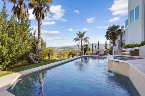 717 Best Ct, San Carlos, CA 94070-1544