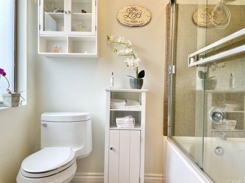 8505 Meadowridge St, Anaheim CA  exterior