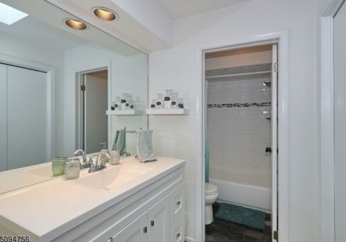 70 Highland Way, Dover NJ  07801-4617 exterior