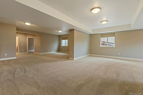 6097 Flanders St, Denver CO  80019-2120 exterior