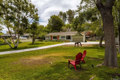 19322 Fairhaven Ext, Santa Ana, CA 92705-6310