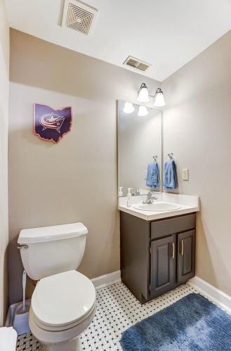 2112 Alpine Pl, Cincinnati OH  45211-3528 exterior