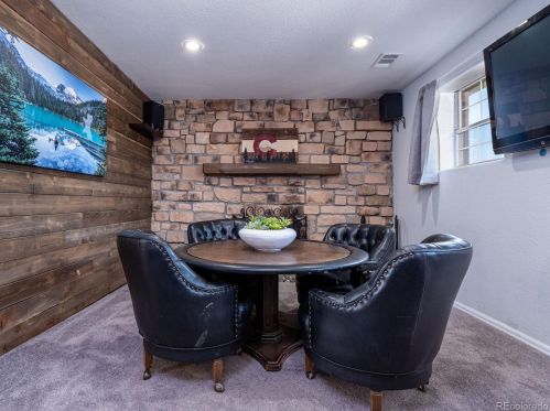 16316 Alabama Dr, Aurora CO 80017-4158 exterior