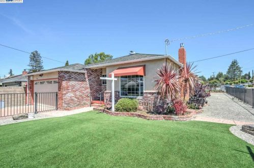 3332 Jeanine Way, Hayward, CA 94546-4202