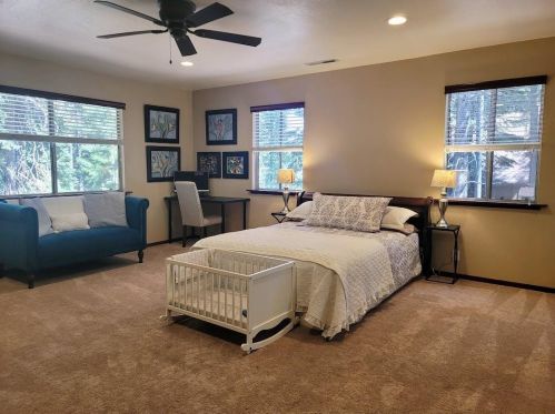 10792 Heather Rd, Truckee CA  96161-2502 exterior