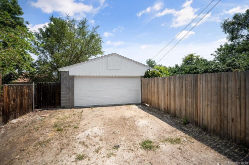 1025 King St, Denver CO 80219-5353 exterior