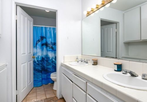 43607 Easy St, Lancaster CA  93535-5600 exterior