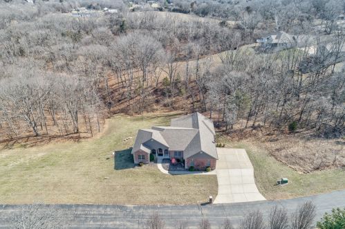 3330 Magnolia Ln, Festus, MO 63028-4596