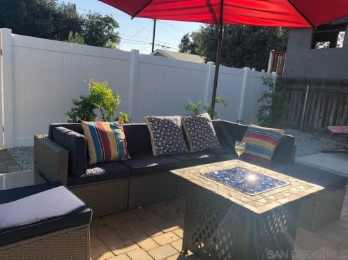 1016 College Ave, Redlands, CA 92374-3623