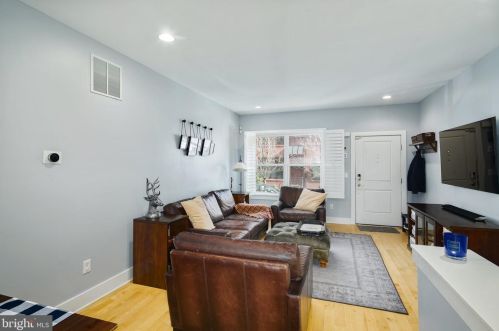 764 19 St, Philadelphia PA 19130-2001 exterior