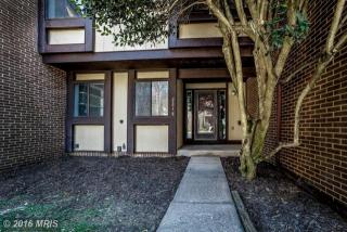 2218 Glencourse Ln, Herndon, VA 20191-1318