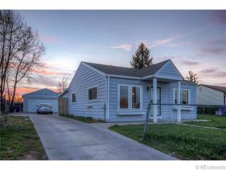 1091 Knox Ct, Denver CO  80204-3169 exterior