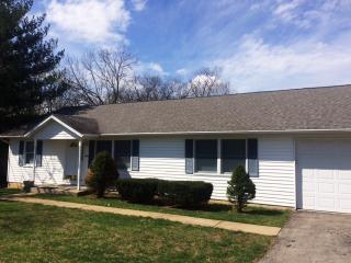 2453 Donna Dr, High Ridge, MO 63049-1641