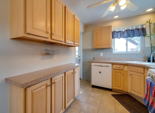 3937 Fordham Pl, Cincinnati OH 45213-2326 exterior