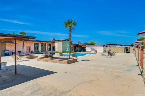 1400 13th St, Upland CA 91786-2966 exterior