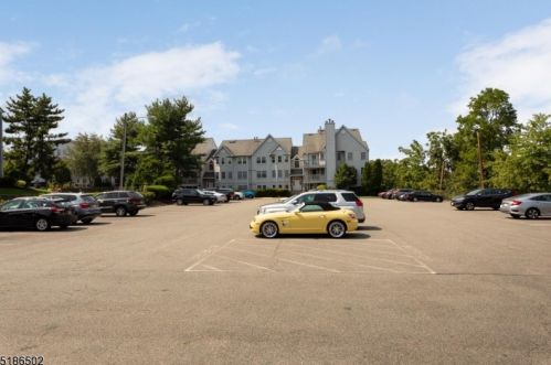 1 Quartz Ln, Paterson NJ  07501-3300 exterior