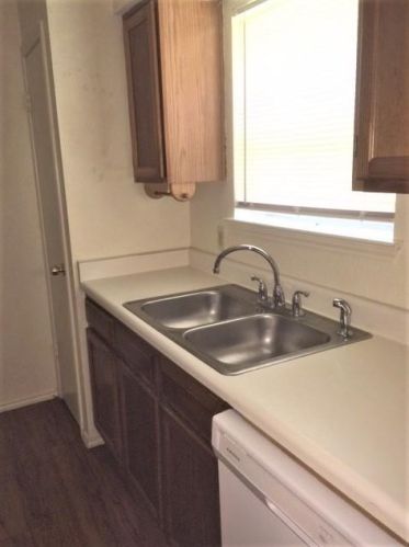 8702 Cretys Cv, Austin TX  78745-8064 exterior