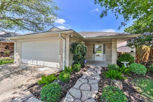 2207 Dowling Dr, Richmond, TX 77469-5162