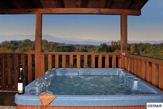 354 Oak Lake Dr, Pigeon Forge, TN 37876-3407