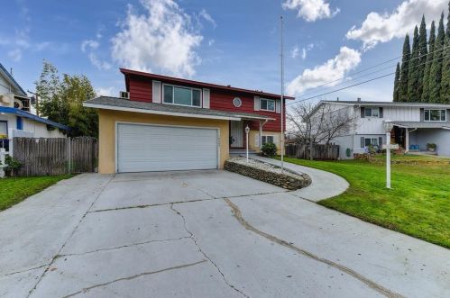 10409 Reymouth Ave, Rancho Cordova, CA 95670-5816