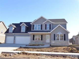 709 Drake Ln, Beverly Manor, IL 61571-9255