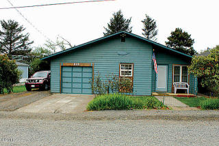 318 55th St, Newport, OR 97365-1238
