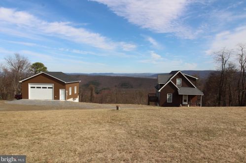 114 Nathaniel Dr, Three Churches, WV 26757