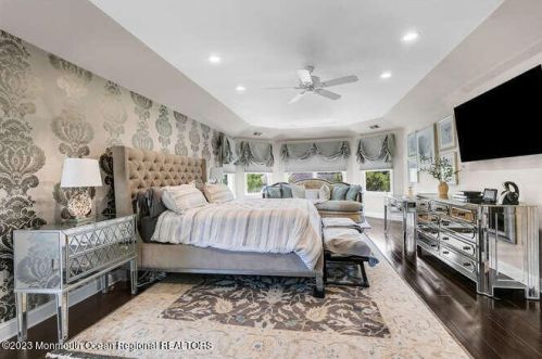 15 Pegasus Dr, Tinton Falls NJ 07724-2875 exterior