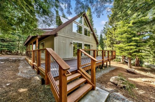 11560 Alpine View Ct, Truckee, CA 96161-3229