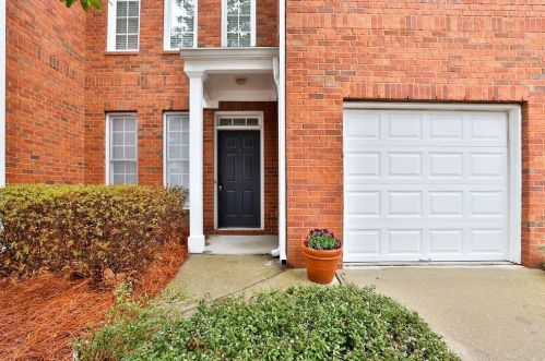 2513 Longcourt Cir, Atlanta, GA 30339-1796