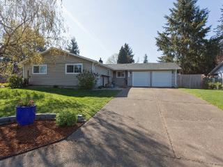 995 14th Ave, Barlow, OR 97013-3218
