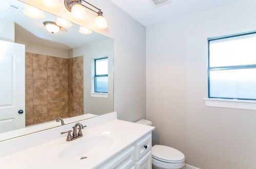 10216 Wood Fern Ct, Conroe TX  77385-7912 exterior