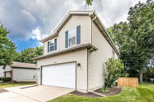 504 Shamrock Ln, Valpo, IN 46385-5457