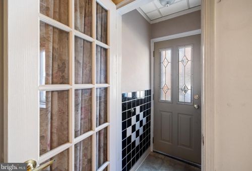 2525 Hicks St, Philadelphia, PA 19145-4603