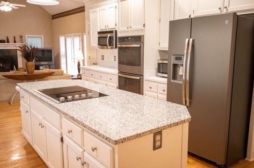 920 Forest Overlook Trl, Atlanta GA  30331-8307 exterior