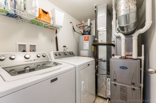 1147 Alta Vista Dr, Pingree Grove IL  60140-2058 exterior