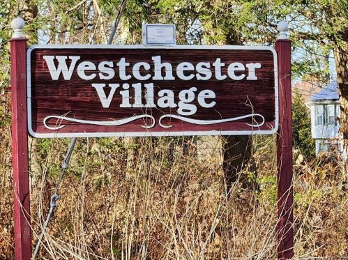 19 Robin Rd, Colchester, CT 06415-2527