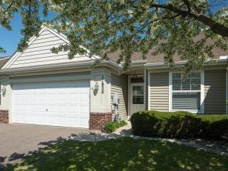17820 38th Ave, Minneapolis, MN 55446-2943